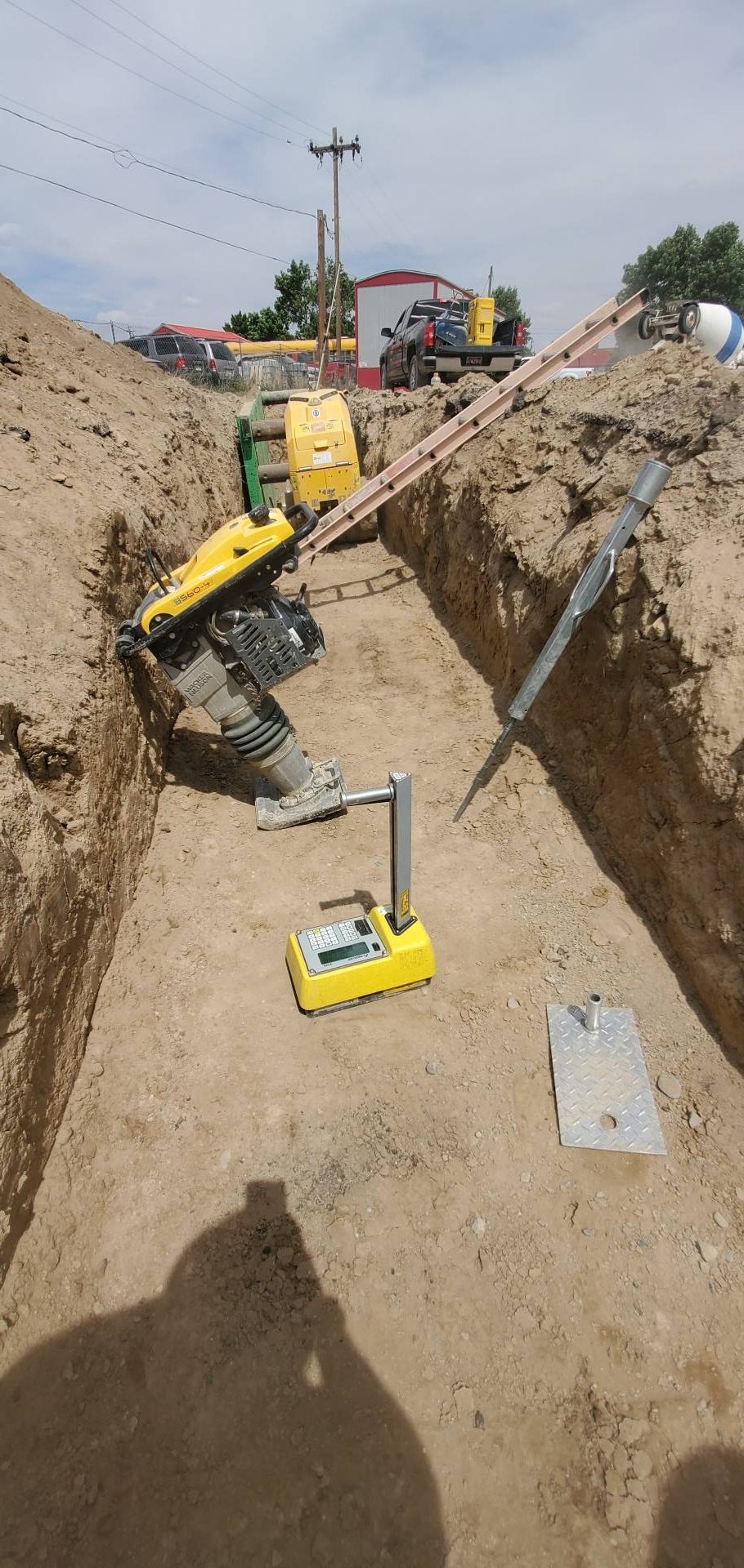 Nuclear density gauge field testing